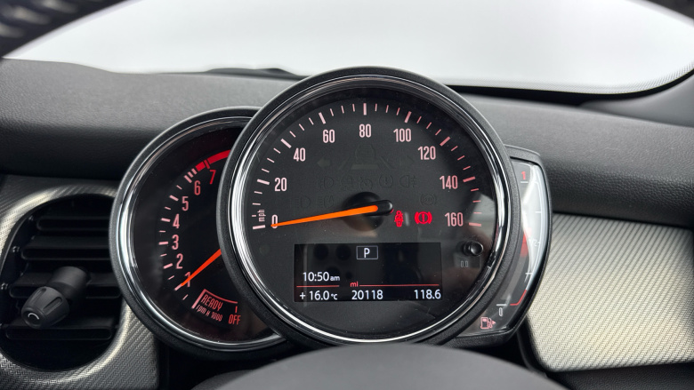 MINI Hatchback 1.5 Cooper Exclusive 3dr Auto Petrol Hatchback